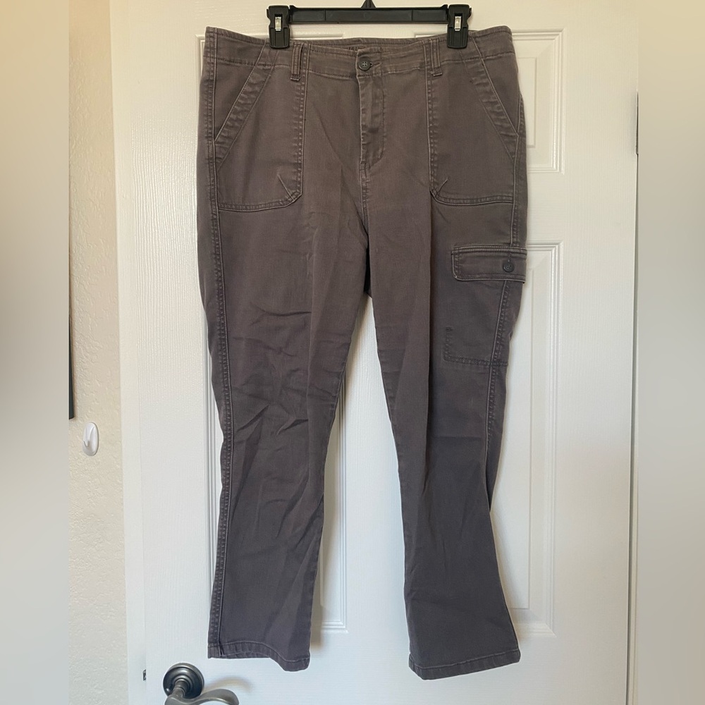 Kut from the Kloth high rise ankle straight leg pants